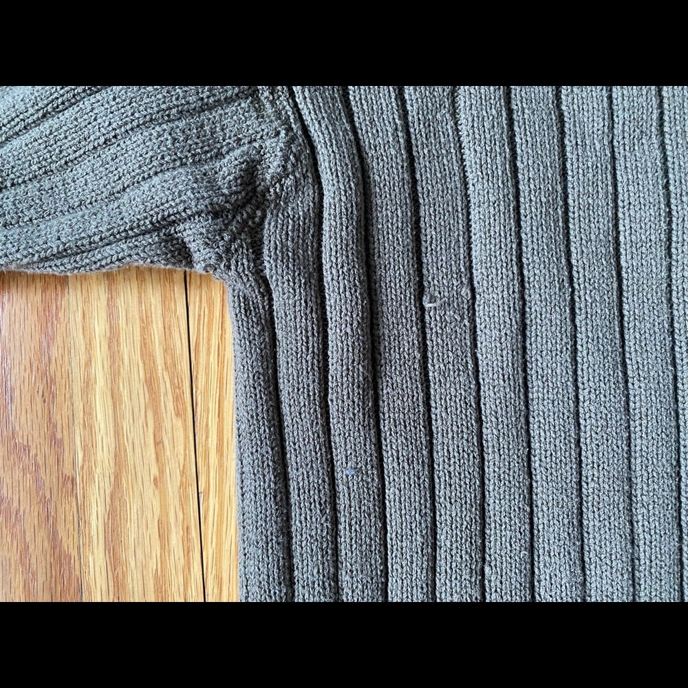 GAP Classic Ribbed Sweater - Picture 6 of 7